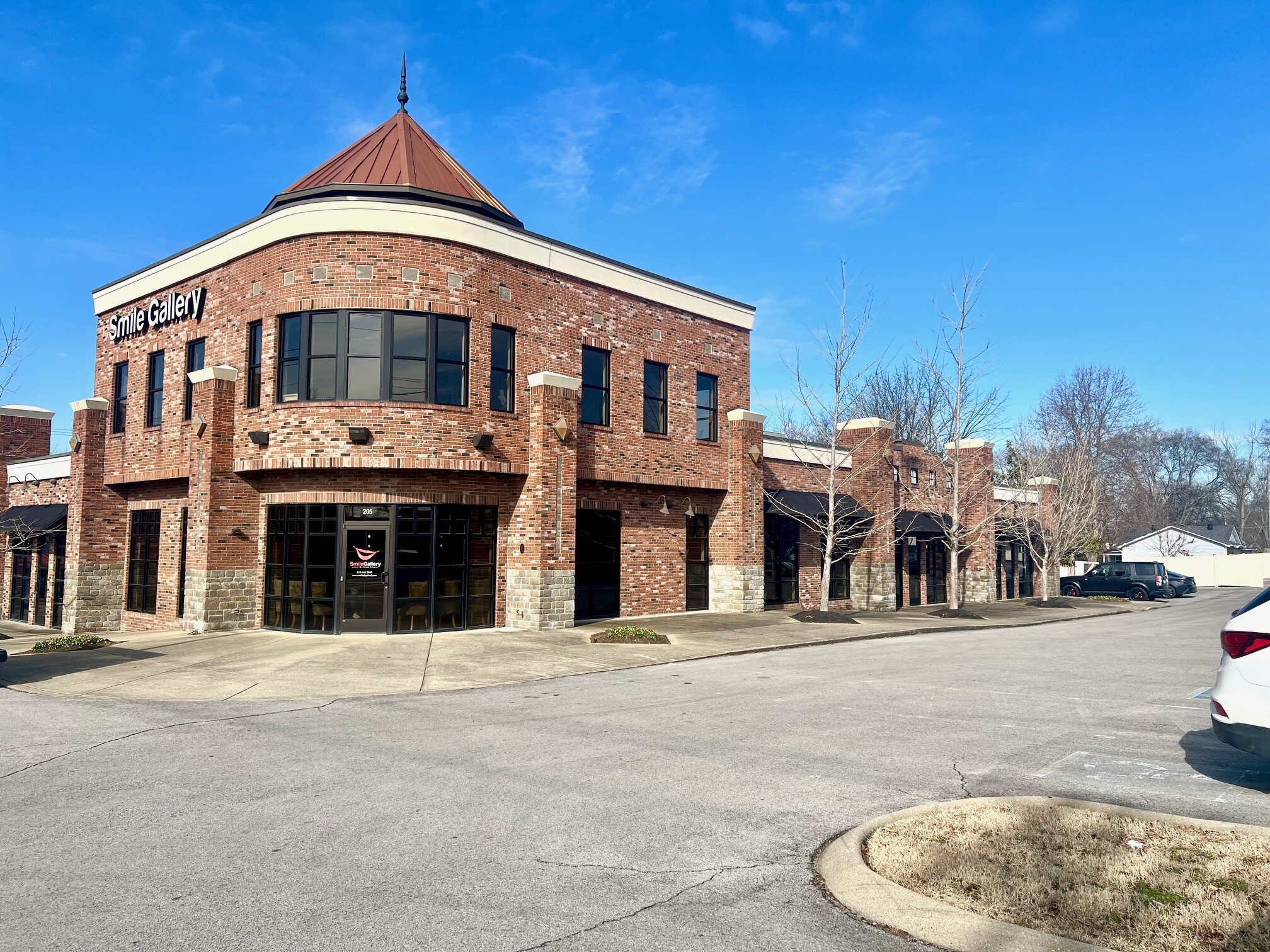205 W High St, Lebanon, TN for lease Building Photo- Image 1 of 8
