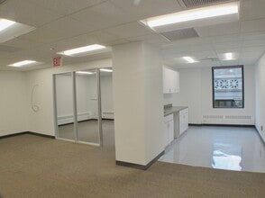 100 N LaSalle St, Chicago, IL for lease Interior Photo- Image 2 of 5