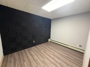 3333 Division St, Saint Cloud, MN for lease Interior Photo- Image 2 of 15