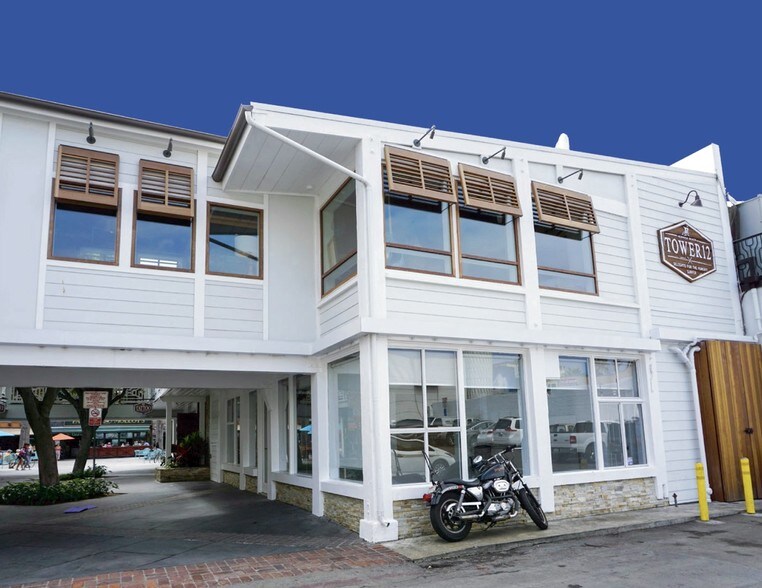 49-57 Pier Ave, Hermosa Beach, CA à louer - Photo du bâtiment - Image 3 de 3
