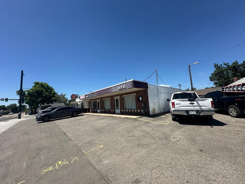 5201-5211 Pecos St portfolio of 4 properties for sale on LoopNet.ca - Building Photo - Image 3 of 13