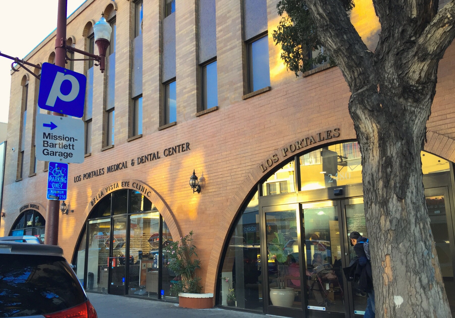 2480 Mission St, San Francisco, CA à louer Photo du bâtiment- Image 1 de 20