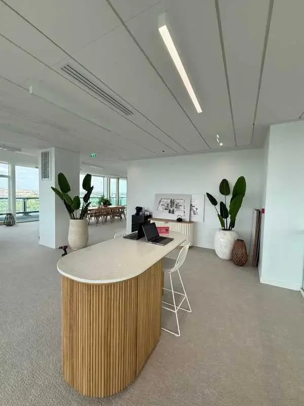 Office in Paris for lease Interior Photo- Image 1 of 5
