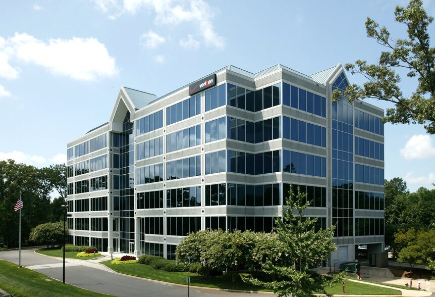 5701 Cleveland St, Virginia Beach, VA à louer - Photo du bâtiment - Image 2 de 12