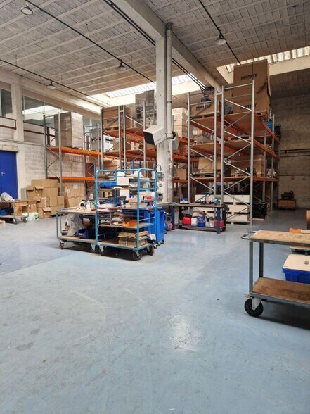 Rue D'Epluches, SAINT-OUEN-L'AUMONE for lease - Building Photo - Image 3 of 11