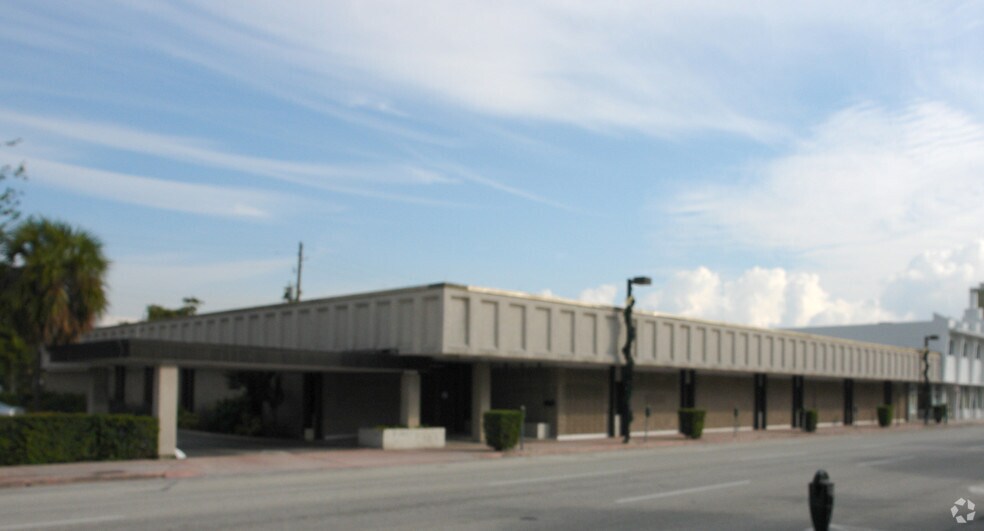 2021 Tyler St, Hollywood, FL for lease - Building Photo - Image 3 of 15