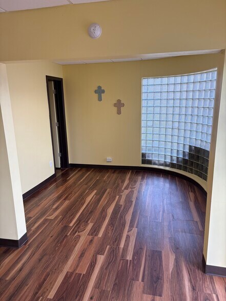 525 12th St, Lake Charles, LA à louer - Photo du bâtiment - Image 2 de 13
