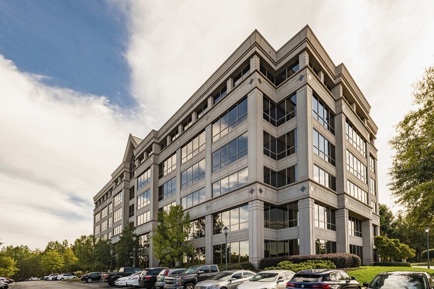 500 Colonial Center Pky, Roswell, GA à louer - Photo du bâtiment - Image 3 de 11