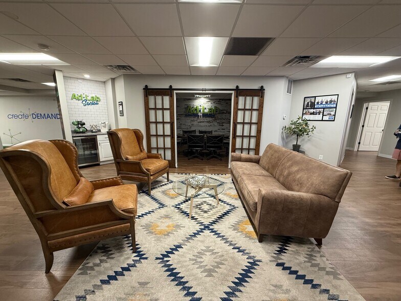 6110 Constitution Dr, Fort Wayne, IN à louer - Photo intérieure - Image 2 de 8