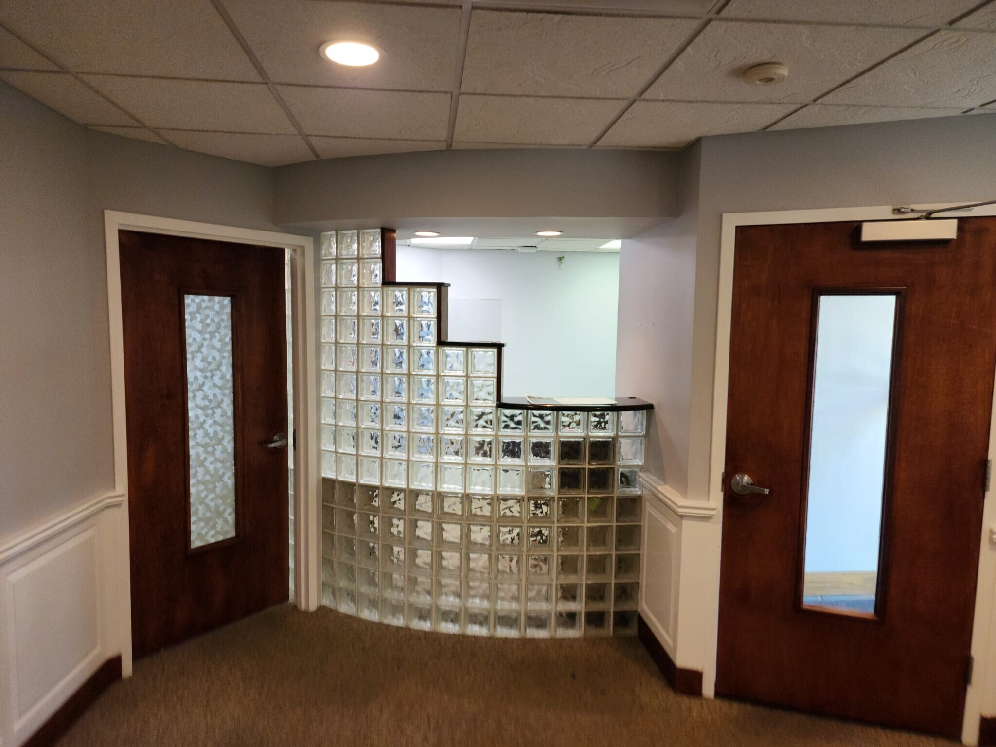 8 Quakerbridge Plz, Hamilton, NJ à vendre Photo du bâtiment- Image 1 de 19