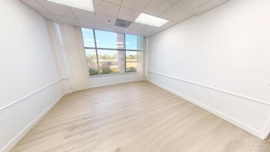 759 SW Federal Hwy, Stuart, FL for lease Interior Photo- Image 2 of 5