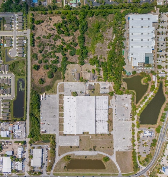 100-106 Cattlemen Rd, Sarasota, FL for sale - Building Photo - Image 3 of 19