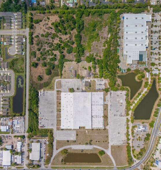 100-106 Cattlemen Rd, Sarasota, FL à vendre - Photo du bâtiment - Image 3 de 19