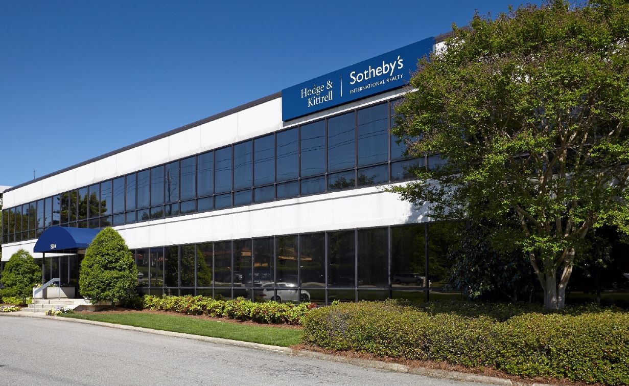 3200 Wake Forest Rd, Raleigh, NC à louer Photo du bâtiment- Image 1 de 7