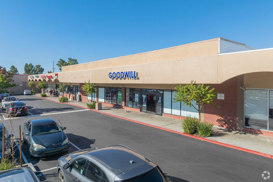 1318-1588 Railroad Ave, Livermore, CA for lease - Building Photo - Image 3 of 11