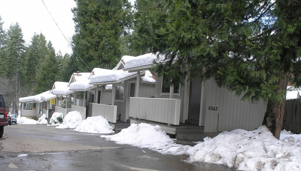 6043 Pony Express Trl, Pollock Pines, CA à vendre - Photo du bâtiment - Image 3 de 26