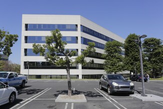 Plus de détails pour 300 Corporate Pointe, Culver City, CA - Bureau, Bureau/Médical à louer