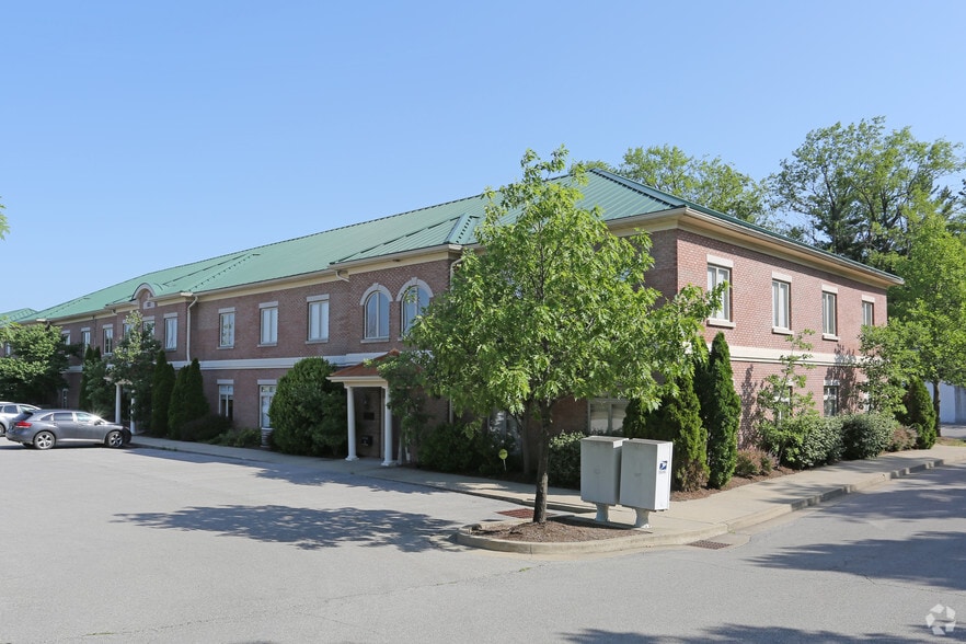 1031 Wellington Way, Lexington, KY for sale - Primary Photo - Image 1 of 47