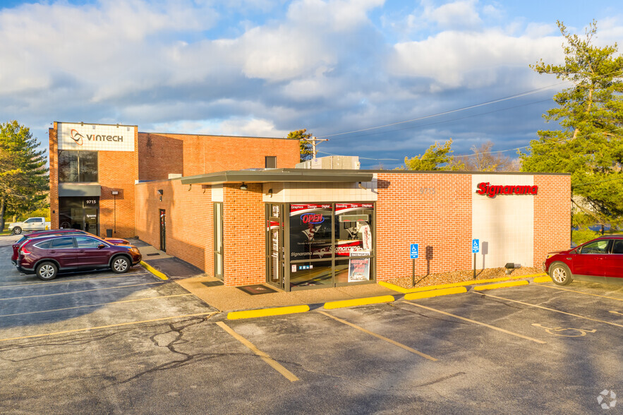 9715 Olive Blvd, Saint Louis, MO à vendre - Photo du bâtiment - Image 1 de 1