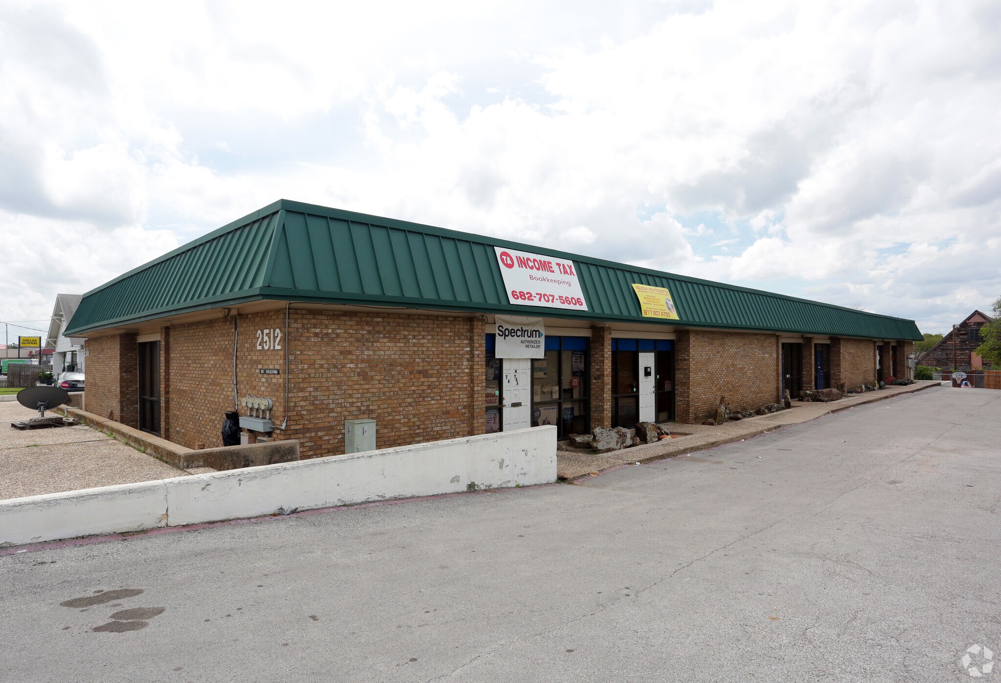 2512-2516 Oakland Blvd, Fort Worth, TX for sale Building Photo- Image 1 of 16