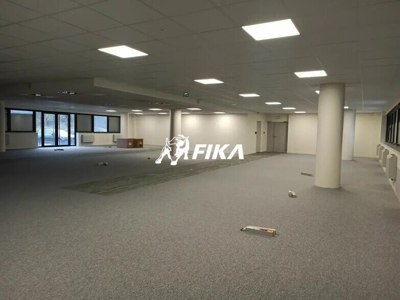 Office in Toulouse for lease - Interior Photo - Image 3 of 7