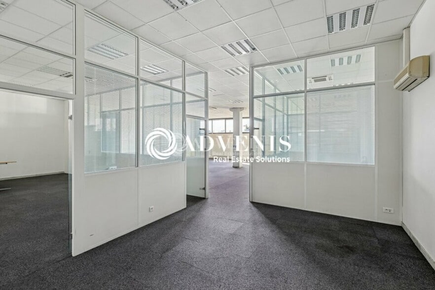 Bureau dans Champigny-sur-Marne à louer - Photo intérieure - Image 3 de 12