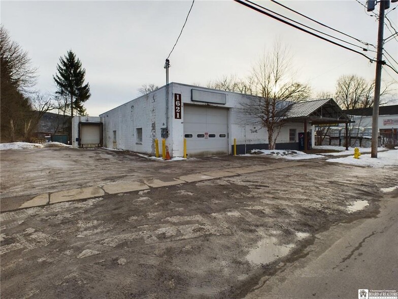 1621 Washington St, Olean, NY for sale - Building Photo - Image 2 of 26