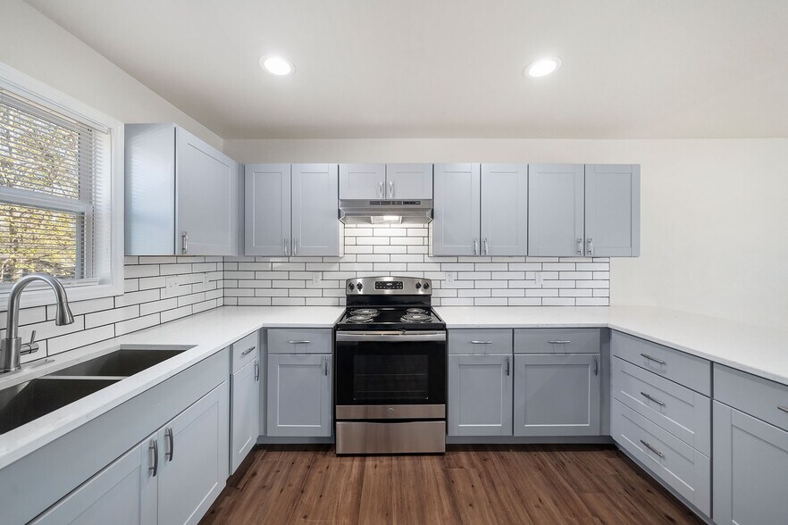 6403 Sloan St, Houston, TX à vendre - Photo intérieure - Image 3 de 45