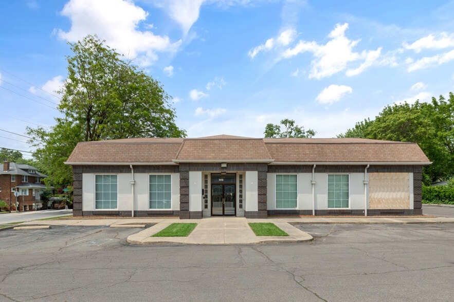 2359 S Shelby St, Indianapolis, IN for sale - Building Photo - Image 3 of 21
