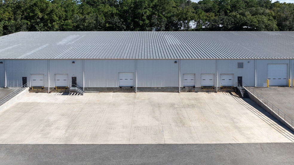 3525 Enterprise Way, Green Cove Springs, FL for lease - Building Photo - Image 2 of 8