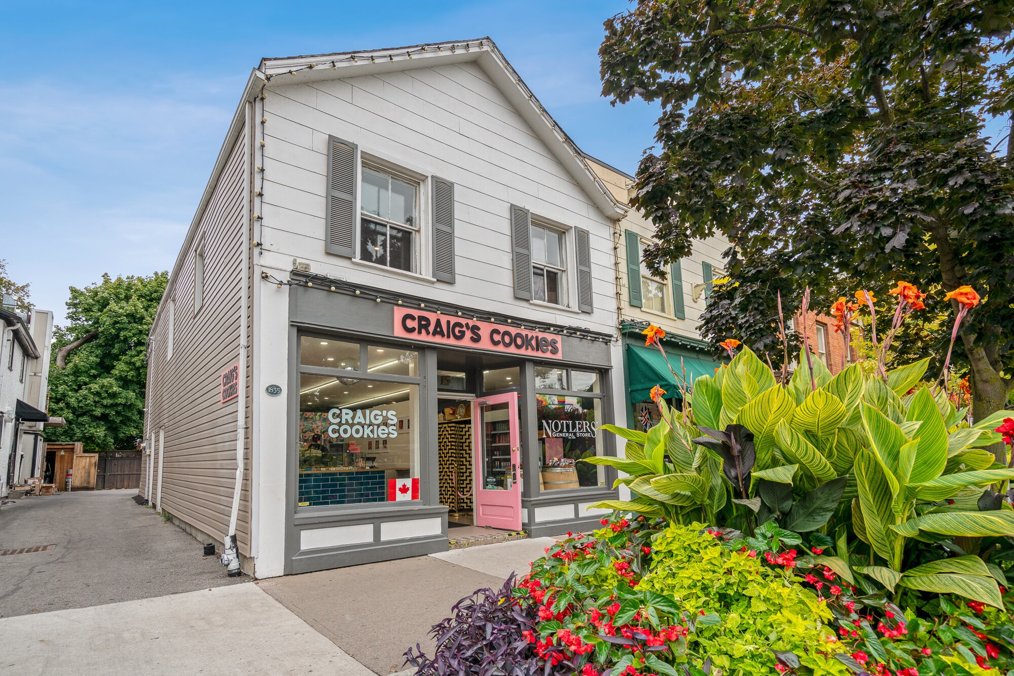 15 Queen St, Niagara-On-The-Lake, ON for sale Building Photo- Image 1 of 30
