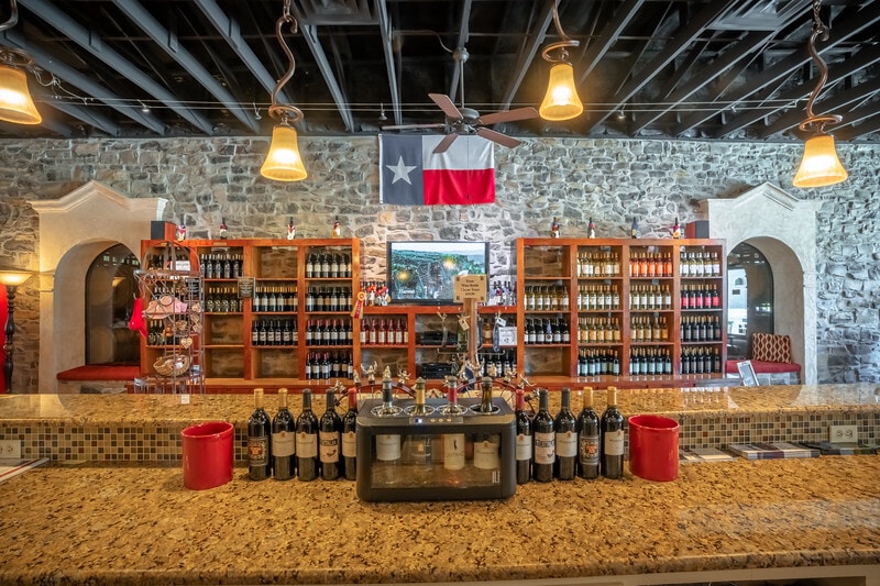 316 E Wallace St, San Saba, TX for sale Interior Photo- Image 1 of 80