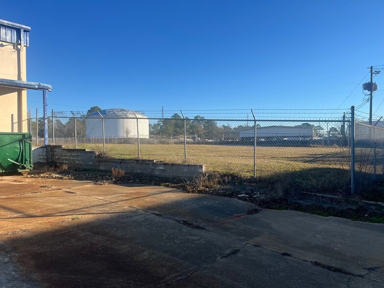 1205 Greenvale Rd, Albany, GA for sale - Building Photo - Image 3 of 12
