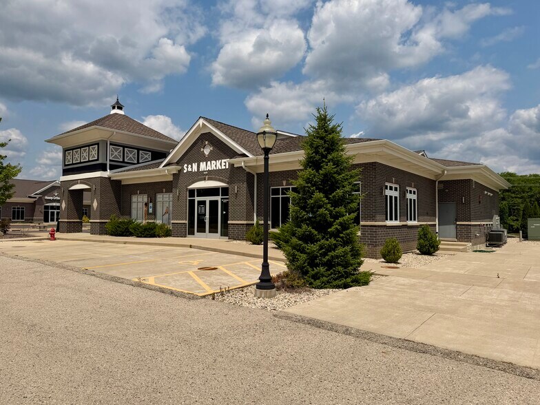 6021 Washington St, Gurnee, IL à vendre - Photo du bâtiment - Image 2 de 6