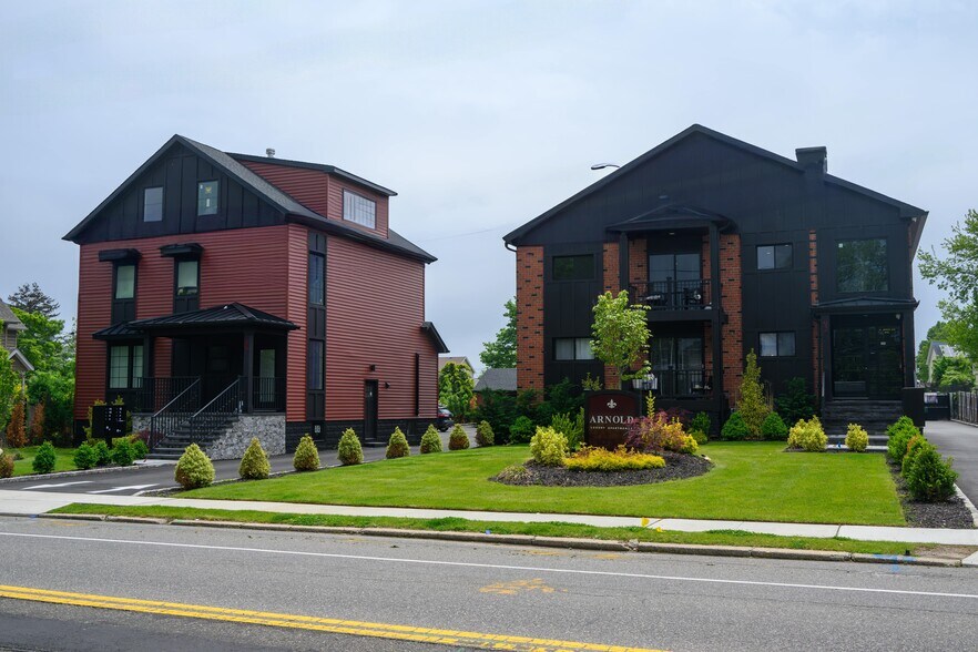 86 Arnold Ave, West Babylon, NY à vendre - Photo du bâtiment - Image 2 de 31