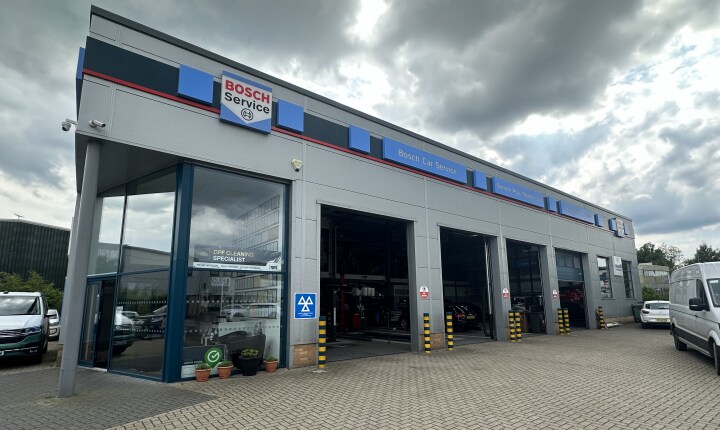 6 Trowers Way, Redhill à vendre Photo principale- Image 1 de 1