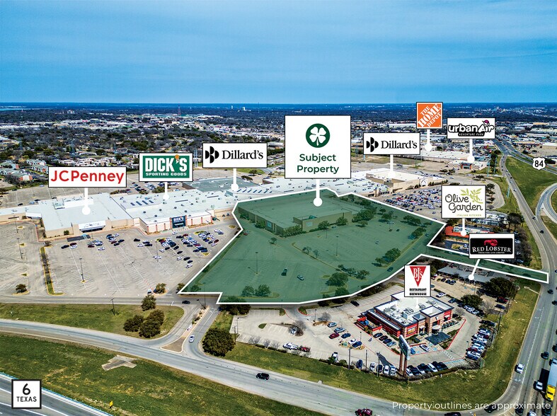 6001 W Waco Dr, Waco, TX à vendre - Photo du bâtiment - Image 1 de 11