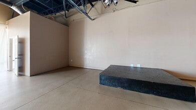 909 Gross Rd, Mesquite, TX à louer Numérisation 3D de Matterport- Image 1 de 7
