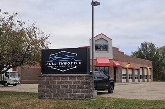 Plus de détails pour 1305 Crystal Ln, Chaska, MN - Commerce de détail à vendre