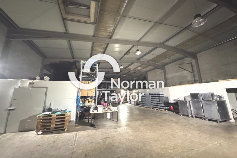 Flex in Montpellier for lease Interior Photo- Image 1 of 13