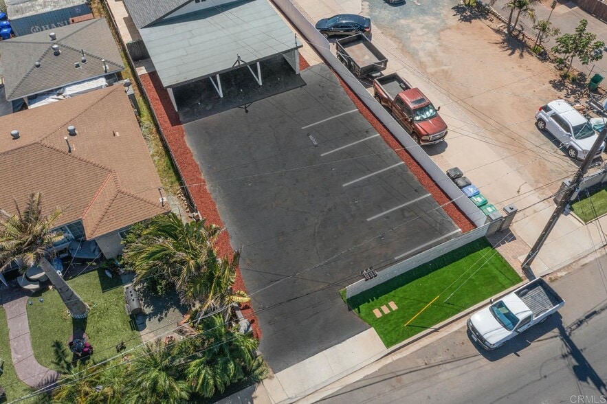 1877 Donax Ave, San Diego, CA for sale - Building Photo - Image 3 of 8