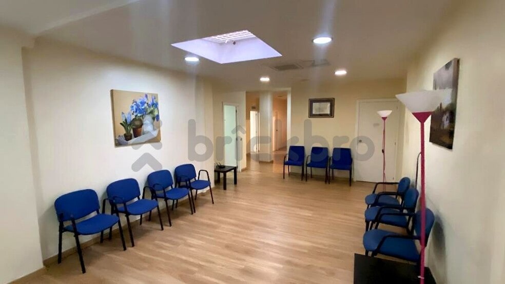 Retail in Madrid, Madrid for lease - Interior Photo - Image 2 of 5
