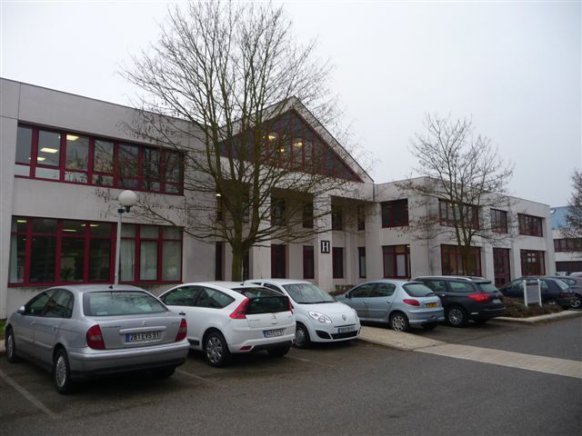1 Rue De Terre Neuve, Les Ulis for lease - Building Photo - Image 1 of 7