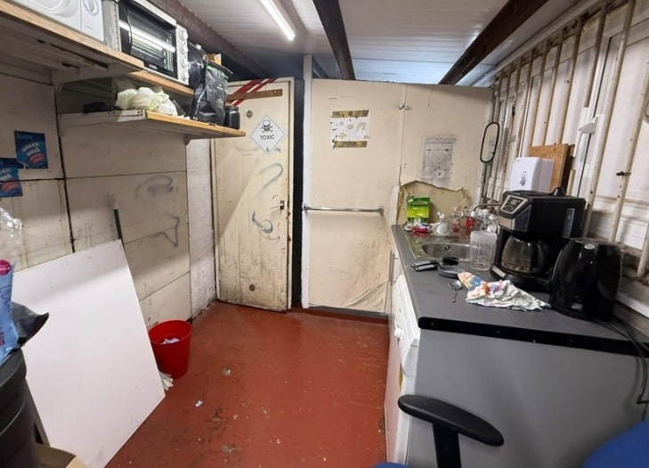 6 Blockleys Yard, Hinckley for lease - Interior Photo - Image 3 of 3