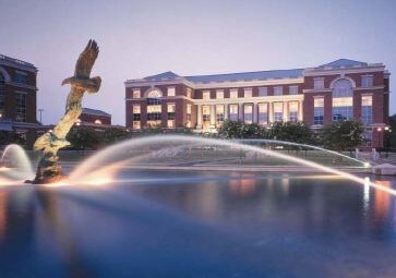 4064 Colony Rd, Charlotte, NC à louer - Photo du bâtiment - Image 3 de 20