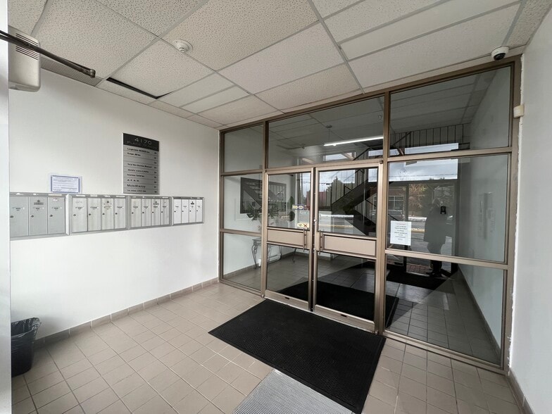 4170 Grande Allée, Longueuil, QC for lease - Building Photo - Image 3 of 23