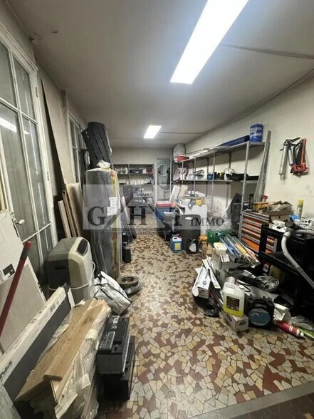 Industrial in Rosny-sous-Bois for sale - Interior Photo - Image 2 of 4