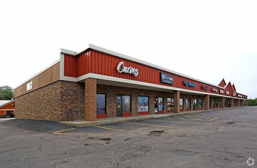 40-88 33rd Ave S, Saint Cloud, MN à louer - Photo du bâtiment - Image 3 de 4