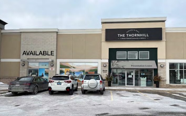8010 Bathurst St, Vaughan, ON for sale - Building Photo - Image 1 of 1