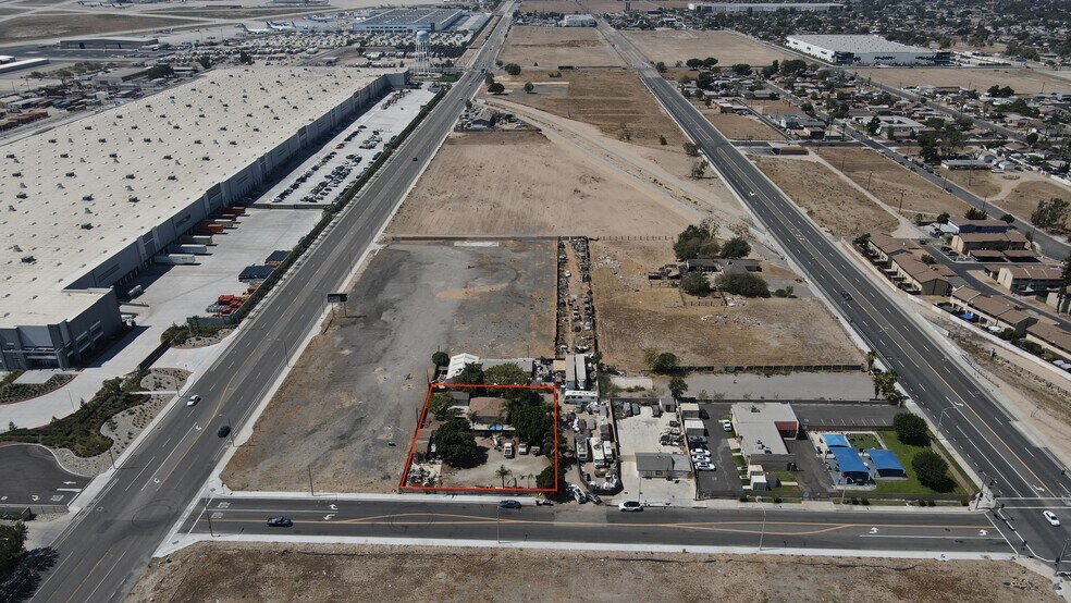 26875 4th Pl, Highland, CA for sale - Primary Photo - Image 1 of 3